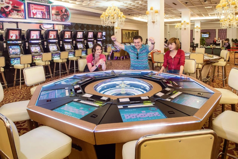 Sòng bài hiện đại của Royal International Gaming Club