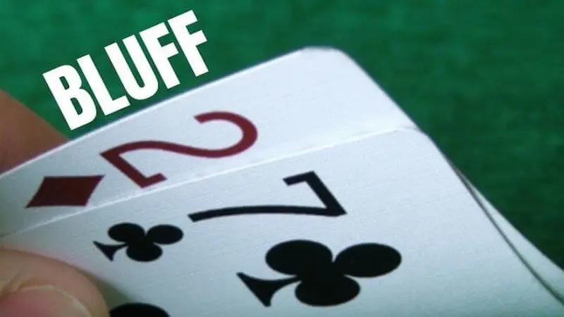 Những trường hợp không nên Bluff trong Poker