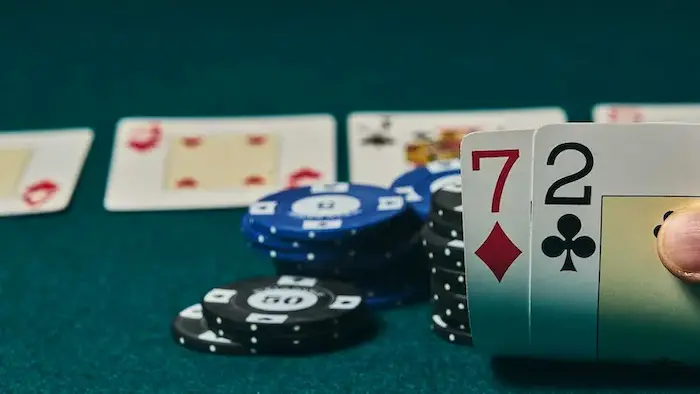 Bluff in Poker Strategy